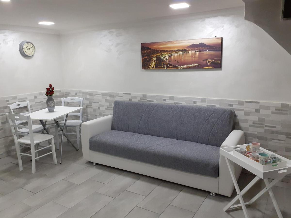 הוילה נאפולי A'Casa E' Mamma' מראה חיצוני תמונה